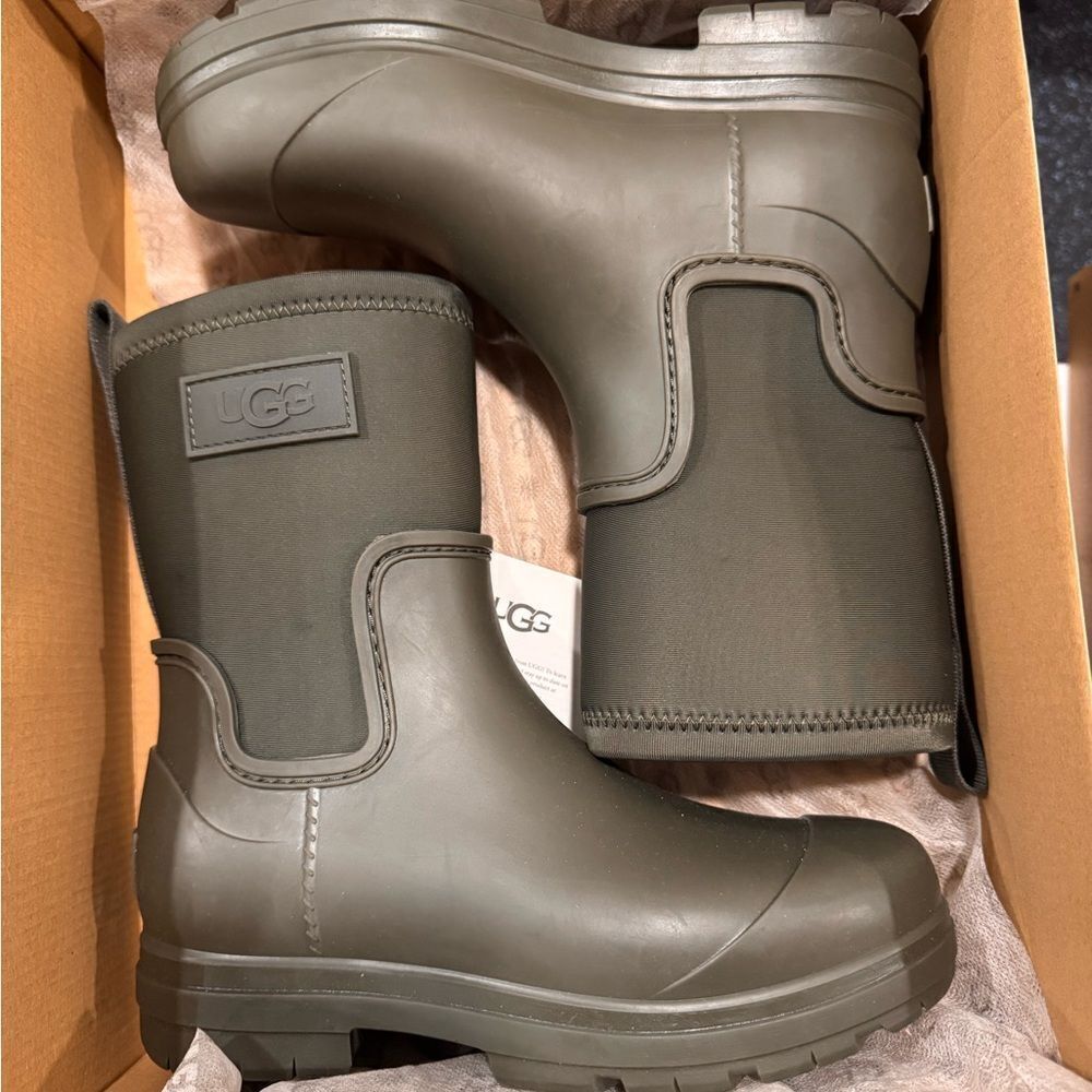 UGG Droplet Mid BOOTS - Picture 6 of 6